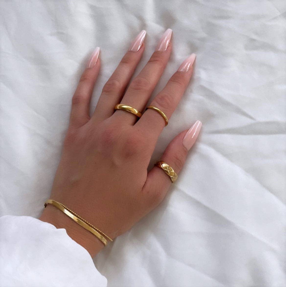 NOUVEAUTE ! Sleeky | bracelet plaqué or 18 carats ou acier inoxydable poli brillant.